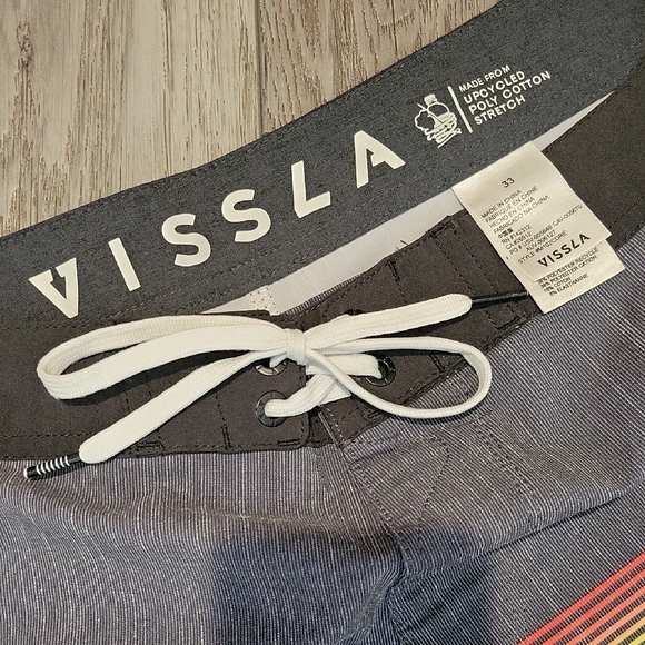 VISSLA Charcoal and Black Boardshorts - Picture 3 of 5